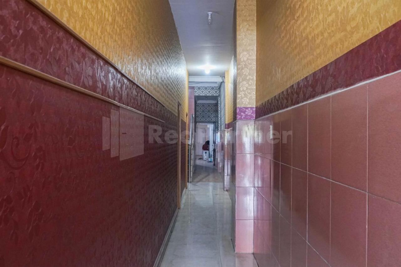 Edbert Near Lotte Grosir Redpartner 2* Medan
